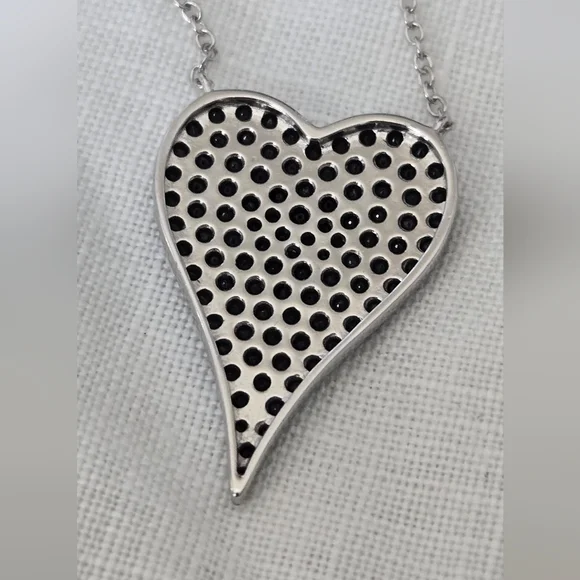 Elegant 925 Sterling Black Heart Pendant Necklace - Picture 5 of 14